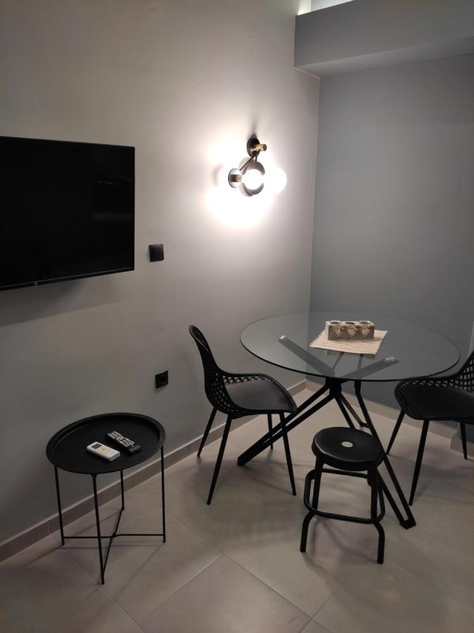 Stefani Apartments Метана Экстерьер фото
