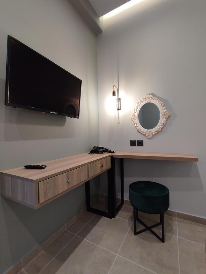 Stefani Apartments Метана Экстерьер фото