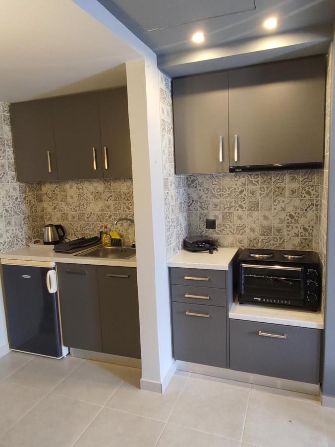 Stefani Apartments Метана Экстерьер фото