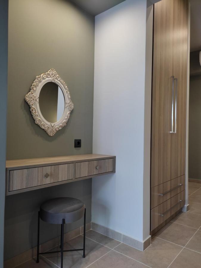 Stefani Apartments Метана Экстерьер фото